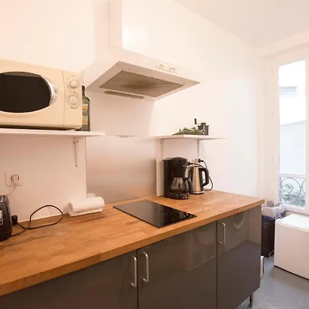 דירה Studio Design Proche De Montmartre פריז